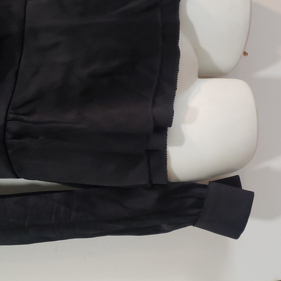 Tory Burch silk beautiful top. - Picture 3 of 7